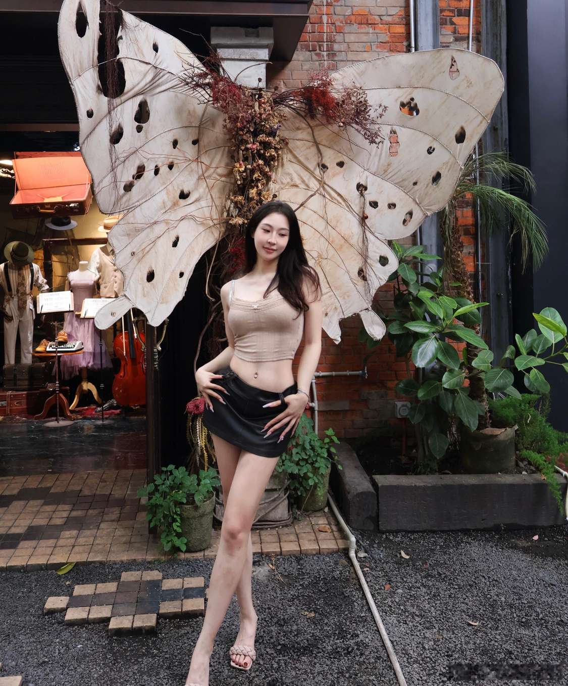 姐的高山你永远越不过去。要想从此过，留下买路财！