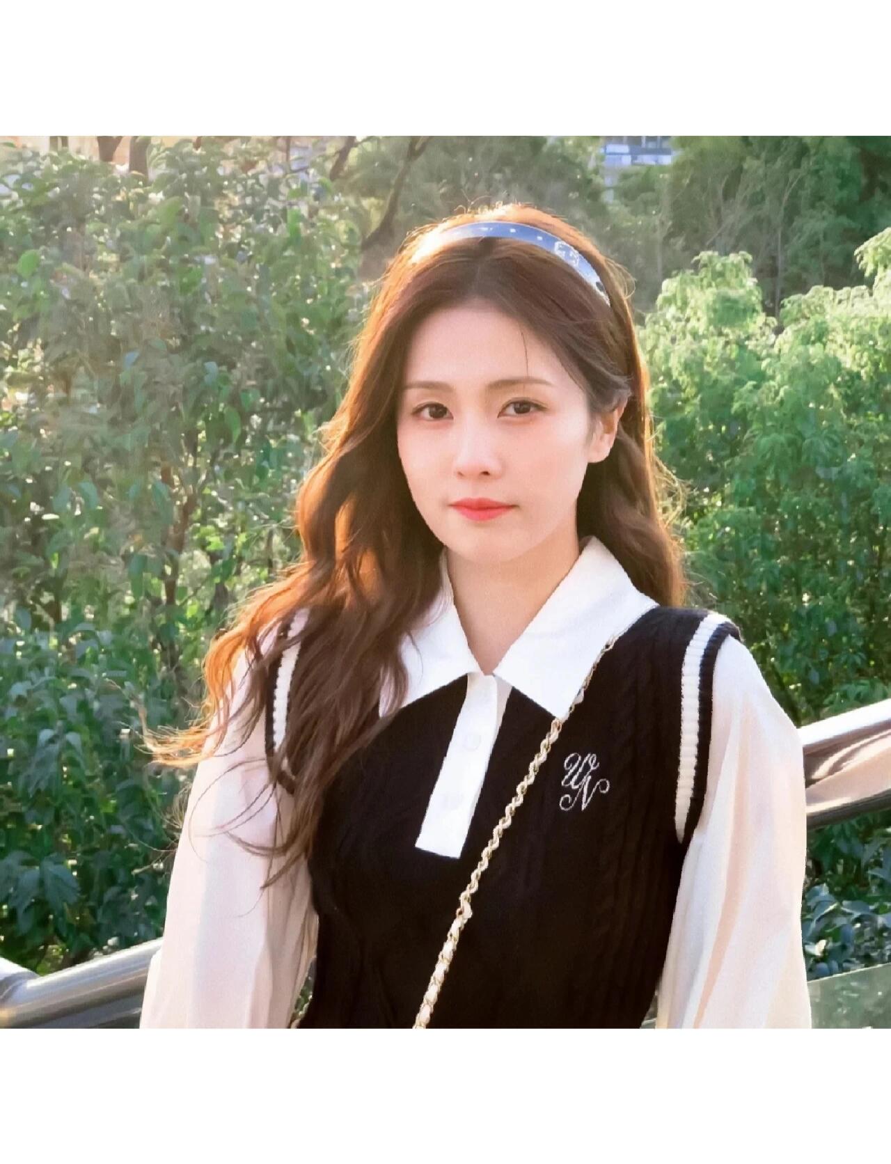 白鹿真的好可爱！