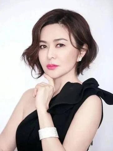 60多岁关之琳的美，不能光说，要看图片