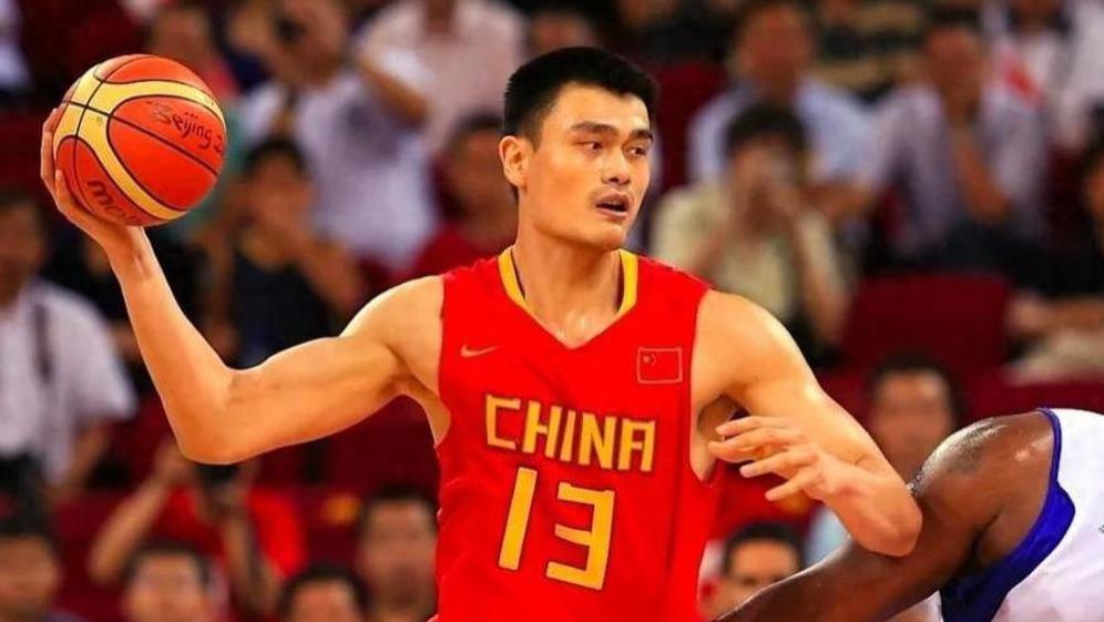加内特曾经立下赌局！谁先隔扣姚明，百万悬赏