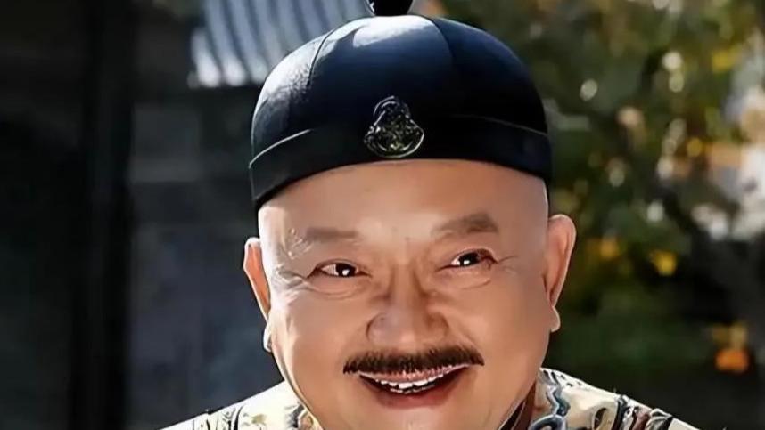 事实证明，被传卖掉上亿豪宅移民美国的王刚，已经走上另一条大道