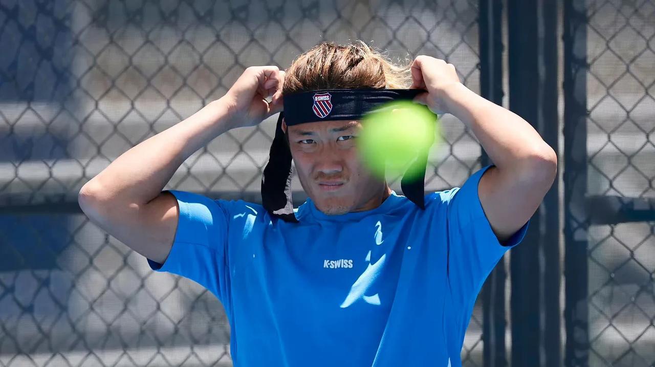 0-2 张之臻完败前世界第10 惨遭“一轮游” 连败！
ATP250阿德莱德站男