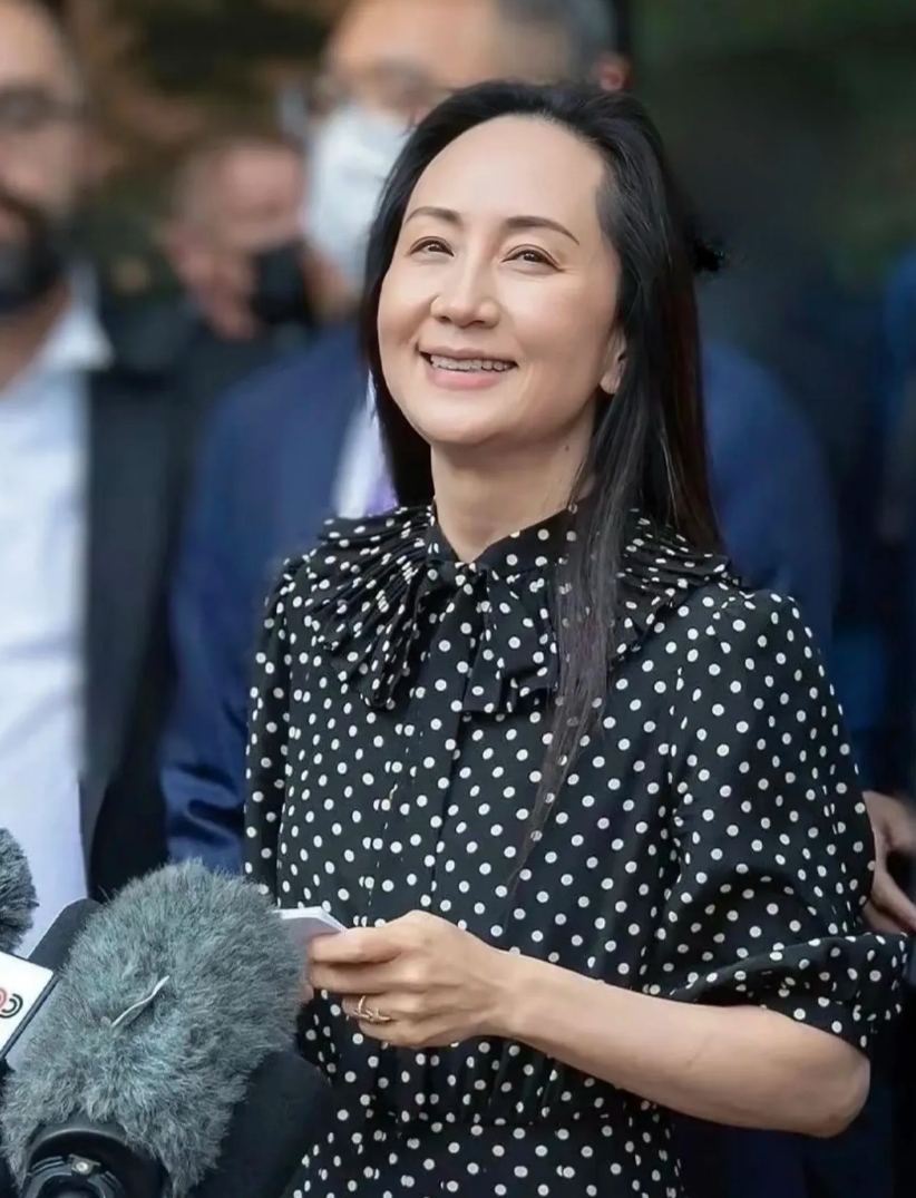 加拿大民众醒悟: 协助美国扣押孟晚舟费力不讨好。
这几天随着川建国上台后，将在2