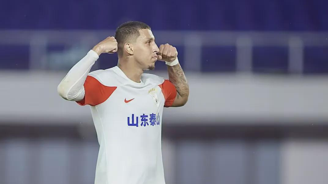 山东泰山足协杯4: 0大胜晋级8强，是止跌回升再攀巅峰的标志吗？