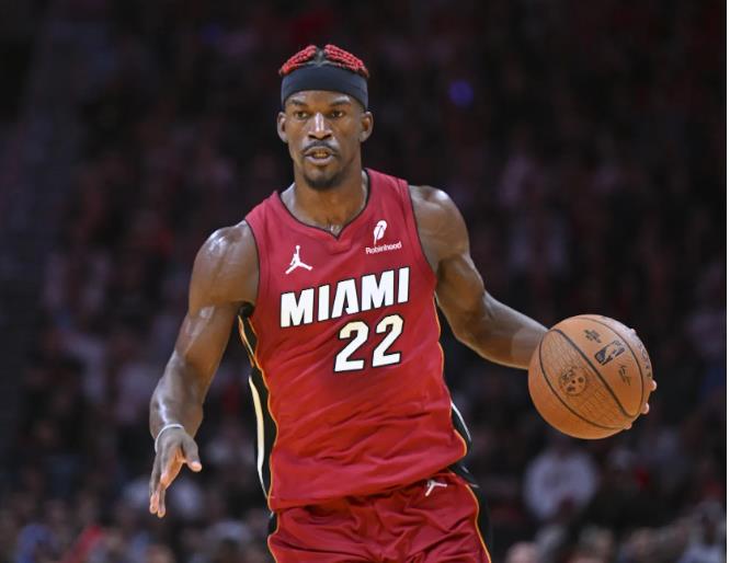 险造21分大逆转，热火124-125活塞，一战看清3个事实：

1，巴特勒丝毫不