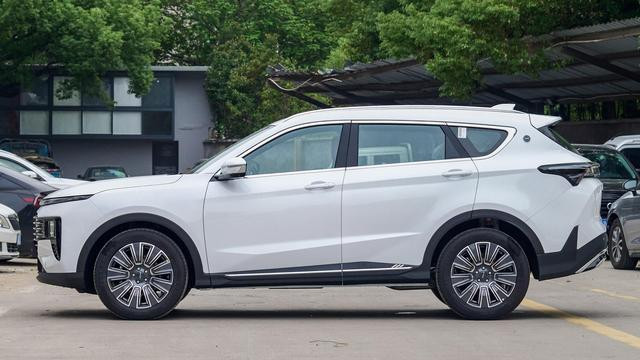 12.99万元 2025款捷途X70 PLUS新车型上市 配置有增有减
