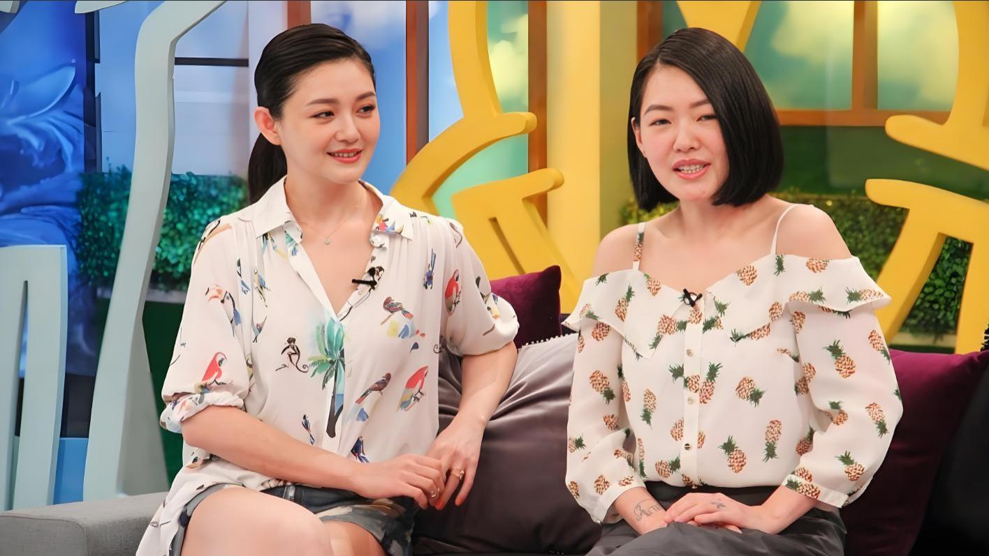 小S怒斥汪小菲包机谣言！人在做天在看，尤其我姐姐现在在天上了