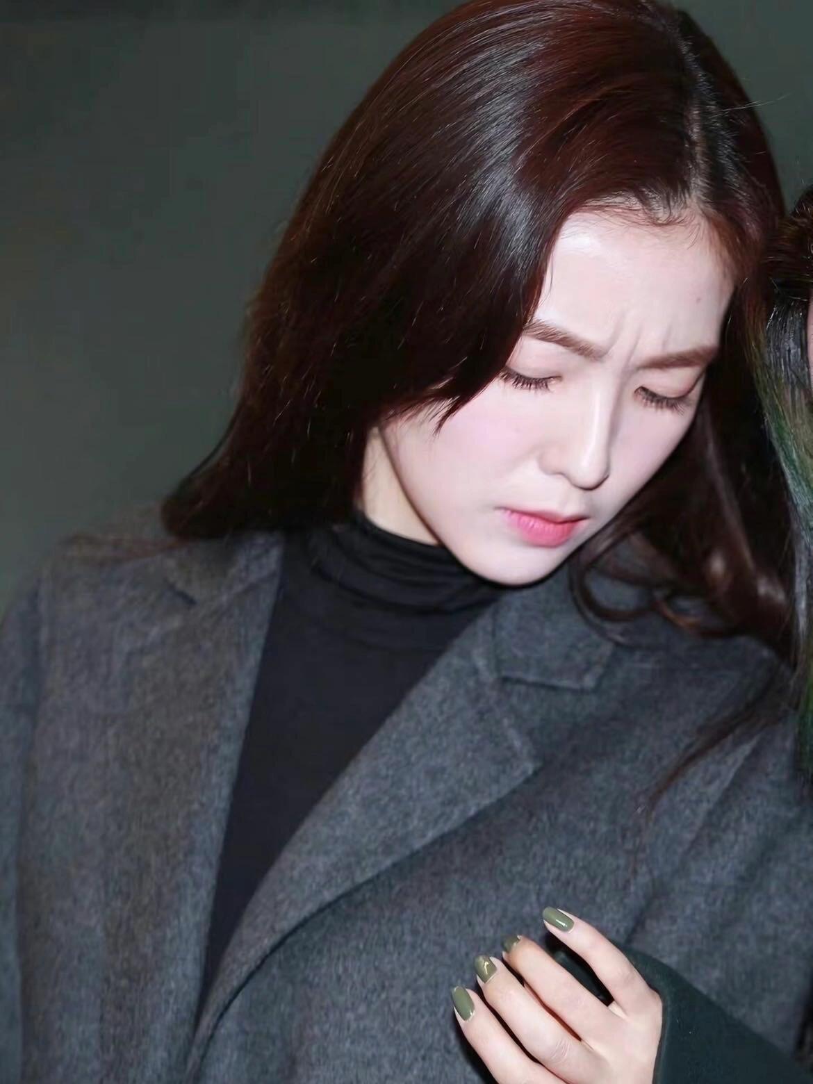 看小说时会代入的两张脸