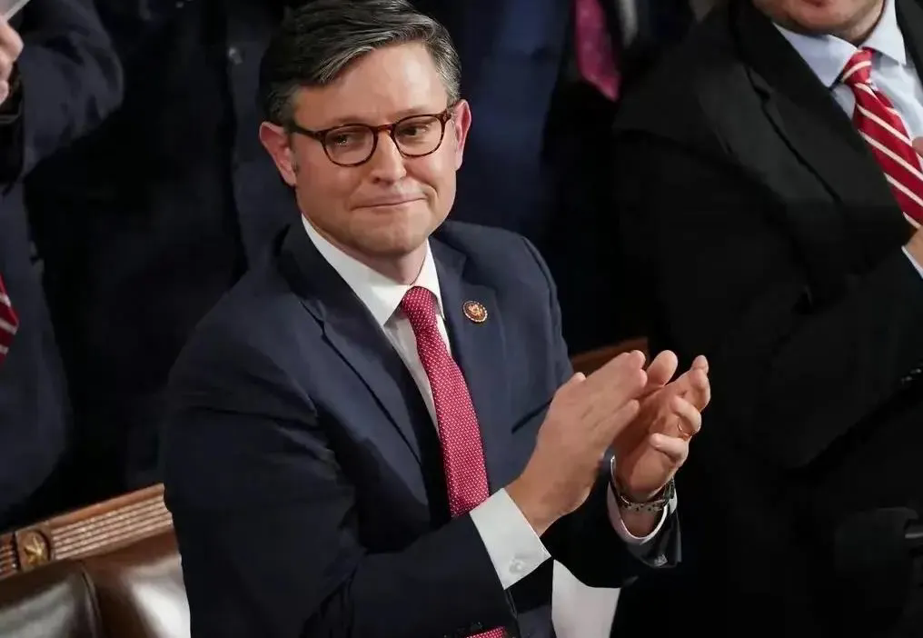 美国众议长遭逼宫，特朗普发声！

4月22日，针对援助法案，部分共和党人愤怒不已