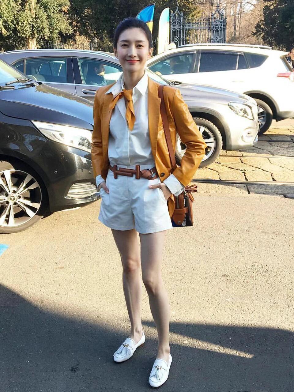 江疏影——舒服随性