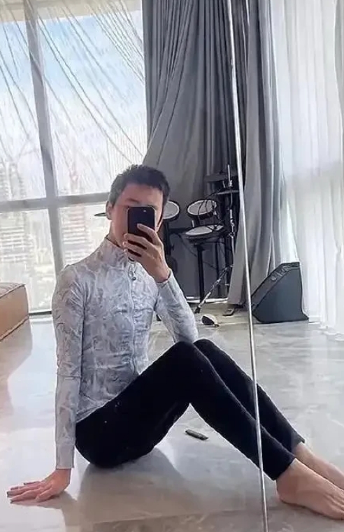 看到一个好玩的哈哈
都来选一选
如果从以下六个人当中，选一个当你的老公，你会选择