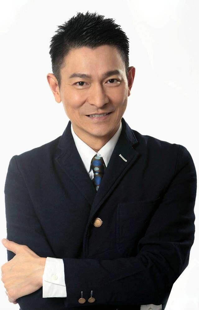 刘德华与朱丽倩：独特的婚姻画卷