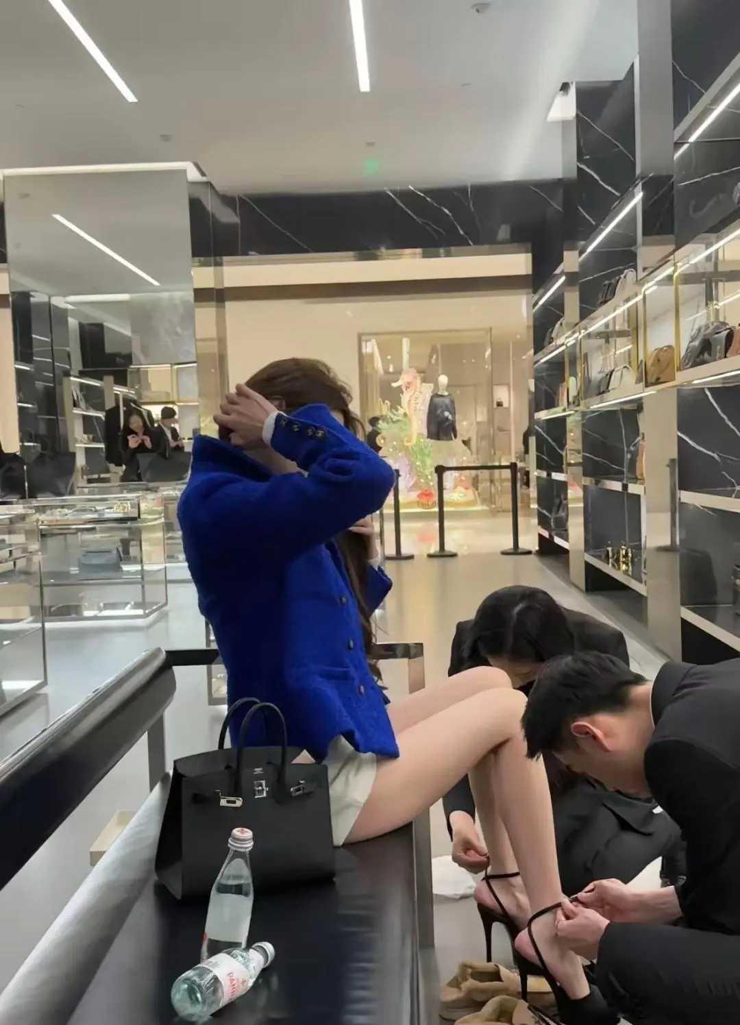 有贵的道理 这服务…
