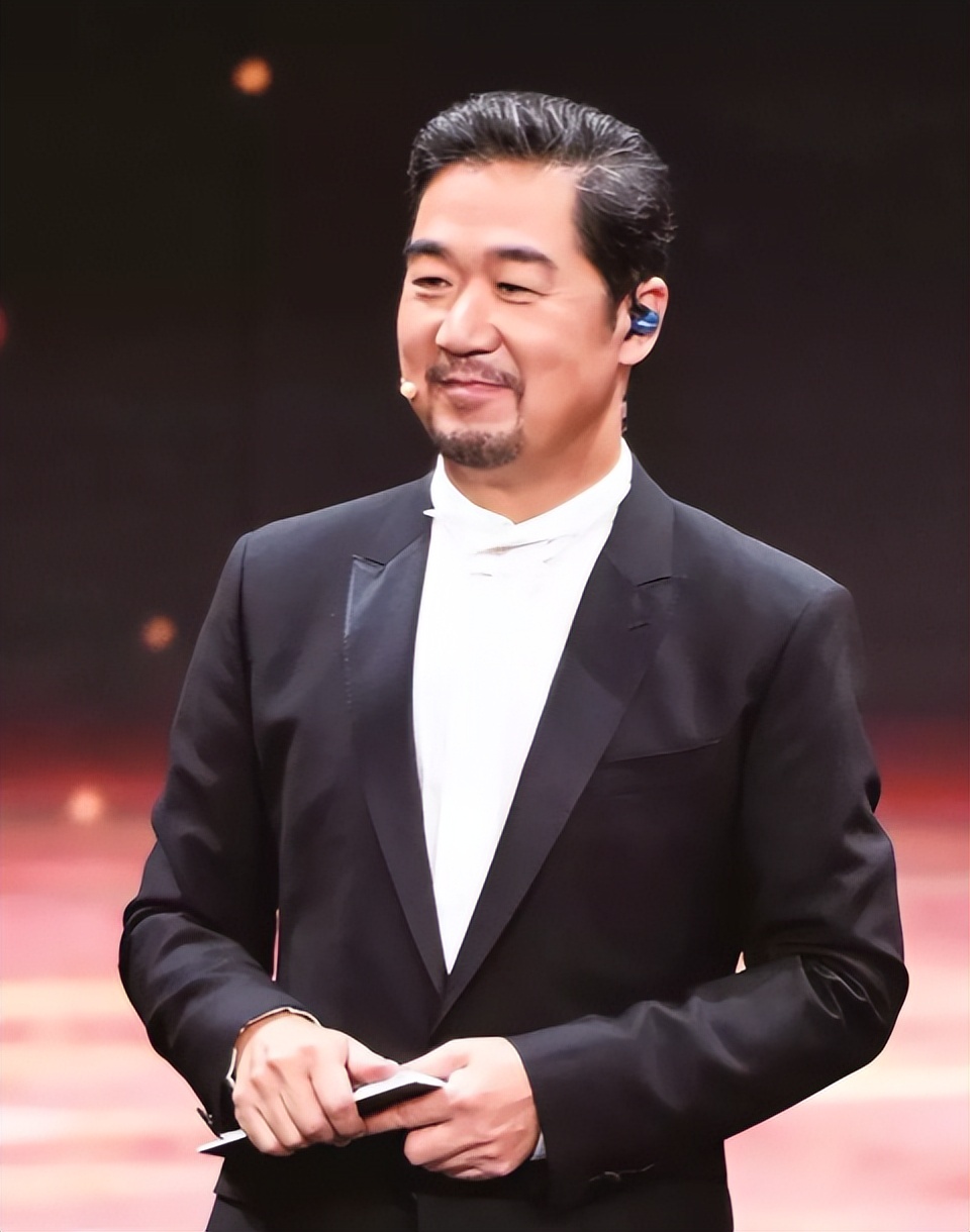 近9届“飞天视帝”男演员演技排名：孙红雷第四，李幼斌第二，第一名杀疯了（飞天演员表张小斐）-第14张图片-九妖电影