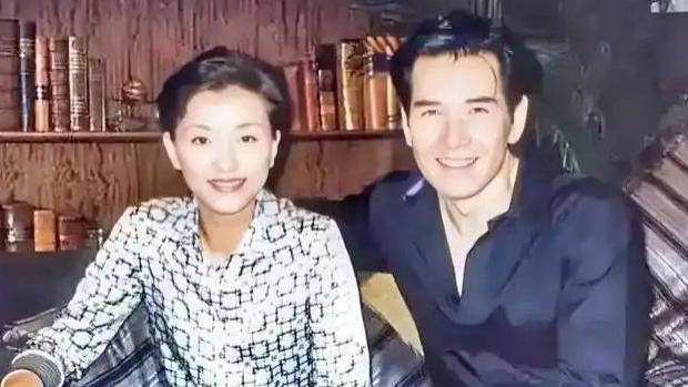 62岁费翔，曾与杨澜同居2年，4段情史终身未娶，网友：他为何如此绝情？