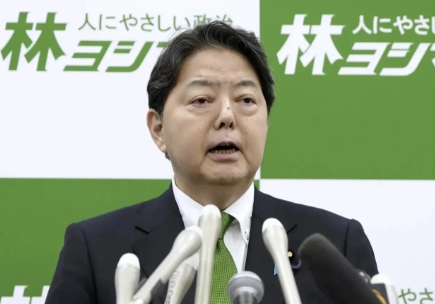 东京时刻，2025年2月12日，日本内阁官房长官林芳正在一场媒体见面会上，针对记