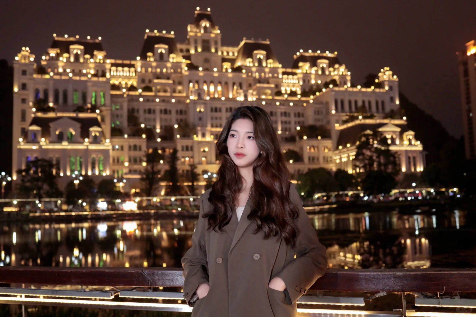 摆摊的第一天拍的美女客片啦 这也太美了哦