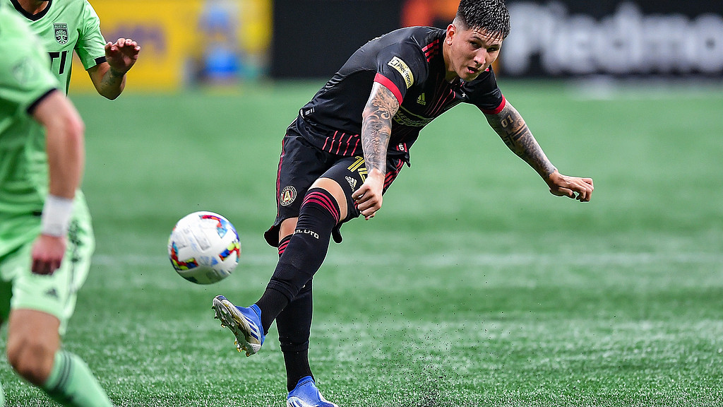 周六足球分析：卡利亚里vs亚特兰大， 兰斯vs摩纳哥+8场娱乐思路！