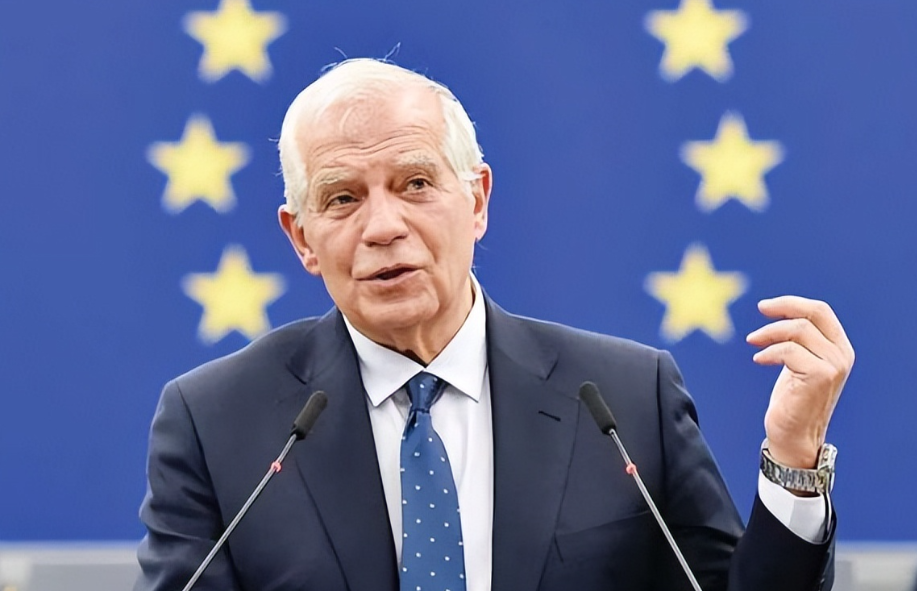 乌军败退库尔斯克，美欧果然把锅甩给中国，威胁对香港下手