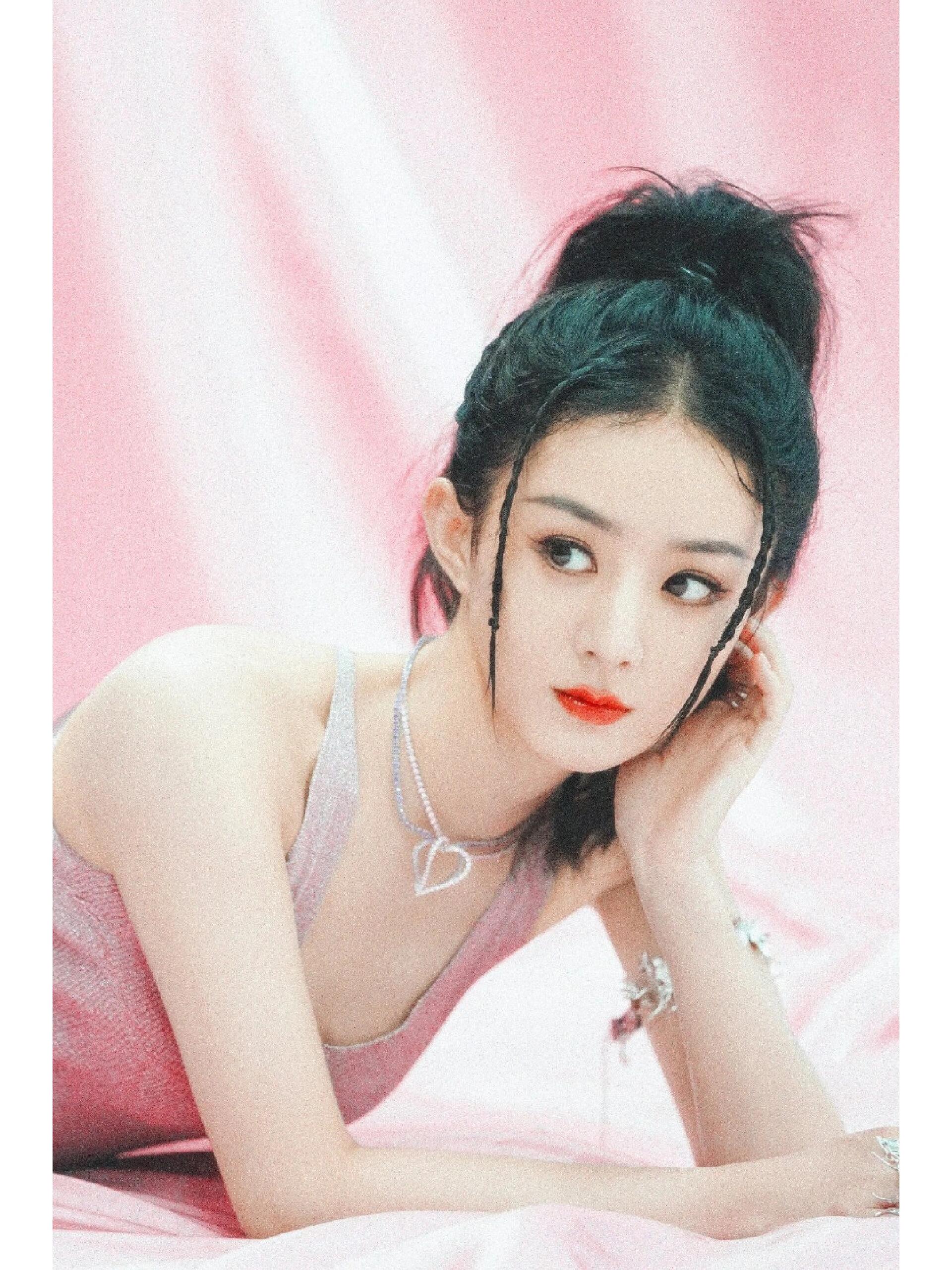 四下皆是赵丽颖