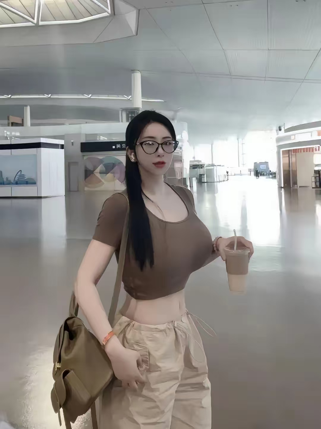 相亲的对象居然是小区保安的女儿，还继续吗