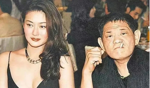 黄任中一生红颜无数