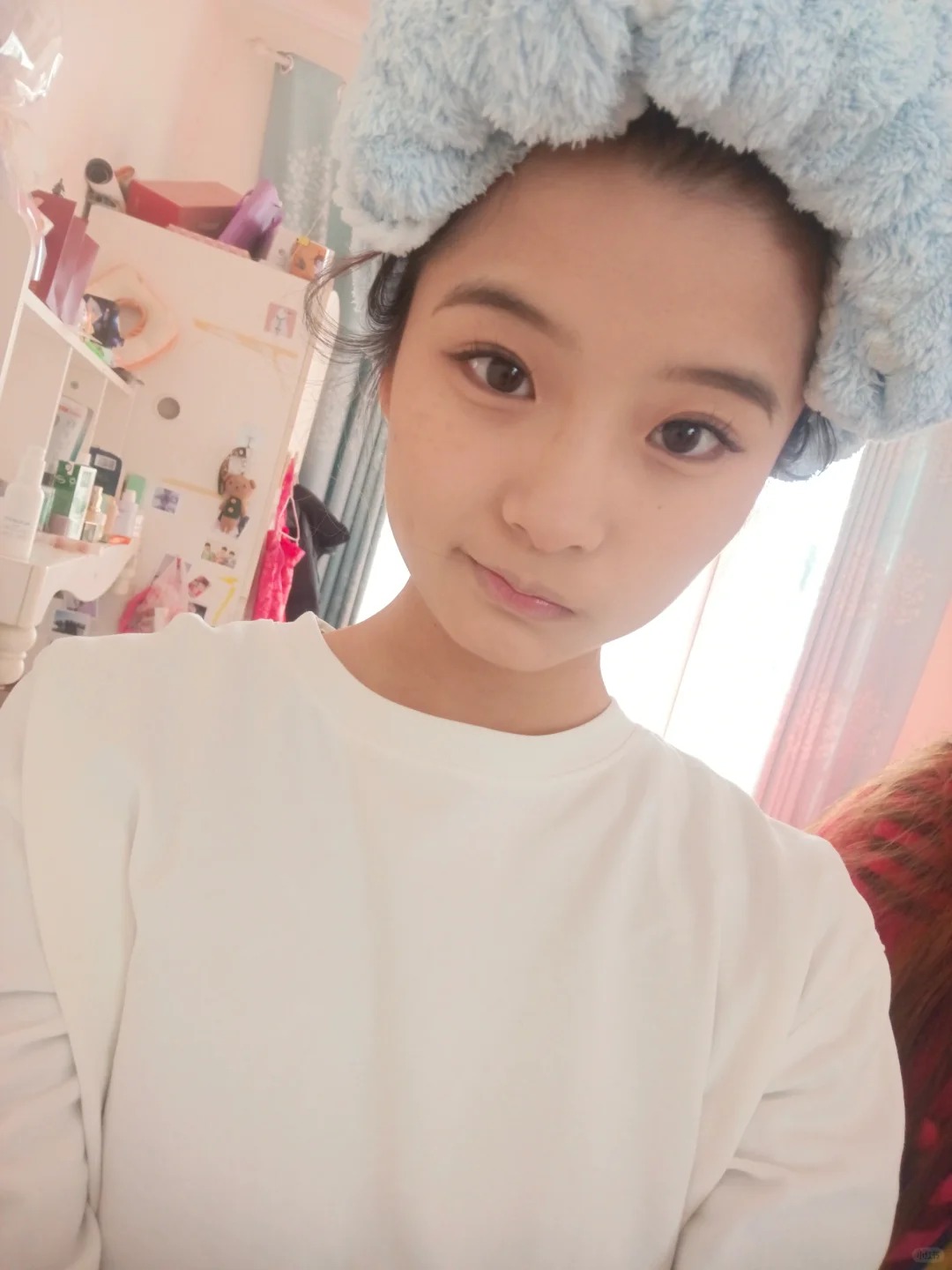 感觉涂完口红就不好看了