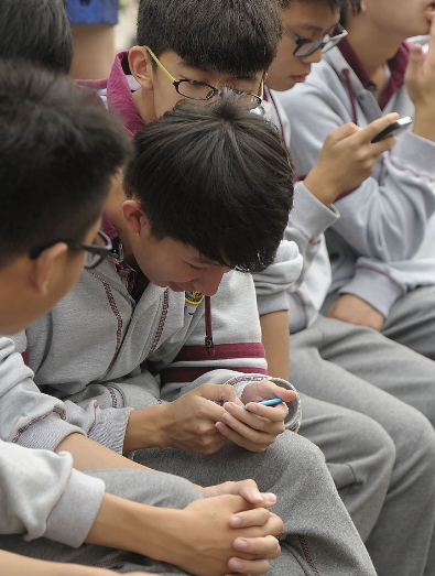 多地出中小学手机禁令