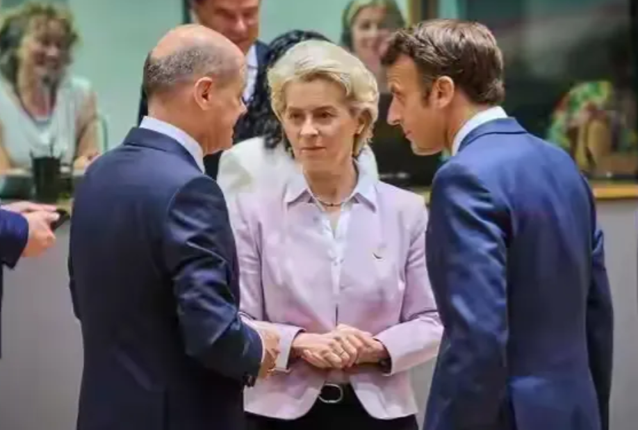 欧盟感到越来越担忧了。

俄罗斯卫星通讯社12月24日援引西班牙《国家报》的消息