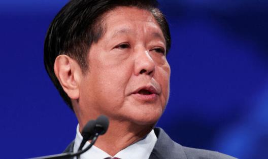 马科斯动手，图谋给中国戴上紧箍咒。
菲律宾总统费迪南德·马科斯敦促东南亚领导人和