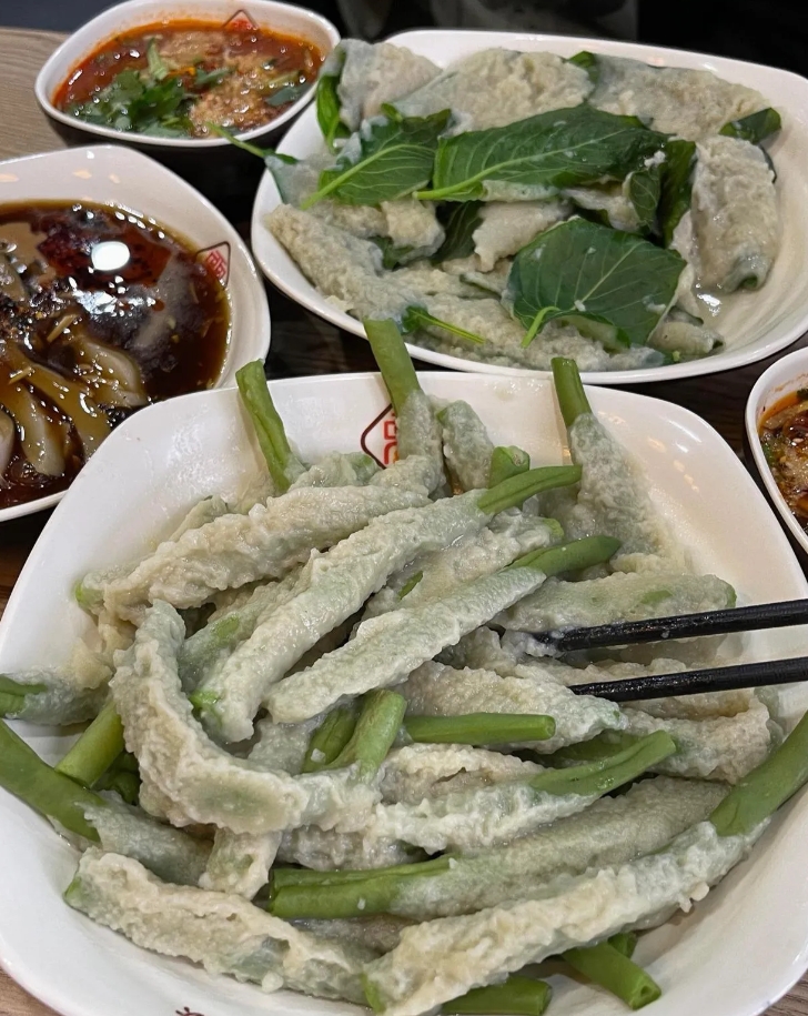 山西人都这么吃吗？
这是什么食物啊？
这是水煮的还是油炸的？
有吃过的嘛？