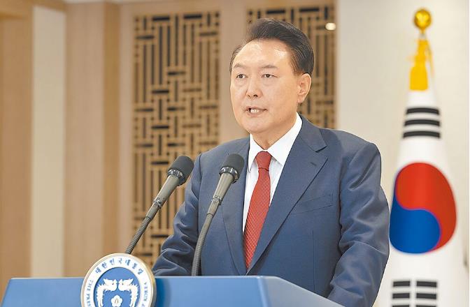 尹锡悦如果被判下台，会有怎样的下场？
 
宁愿被弹劾，也不愿提前辞职的尹锡悦，目