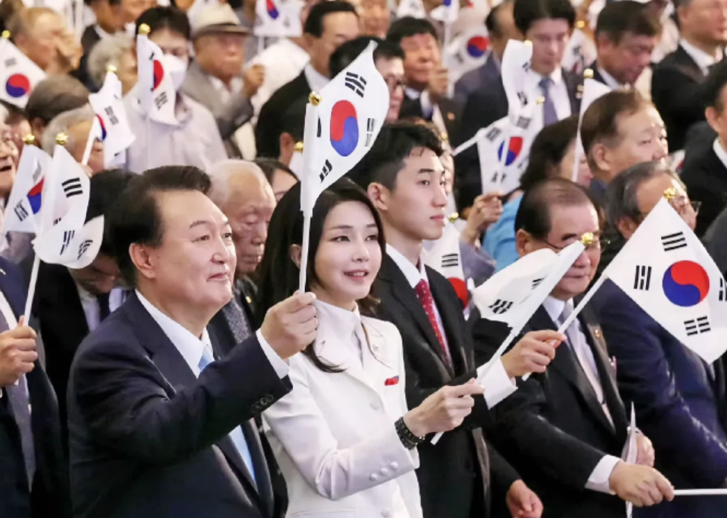 韩国“申博”失败，为何遭到全网嘲笑？
 
韩国釜山申请举办世博会，没想到在播放宣