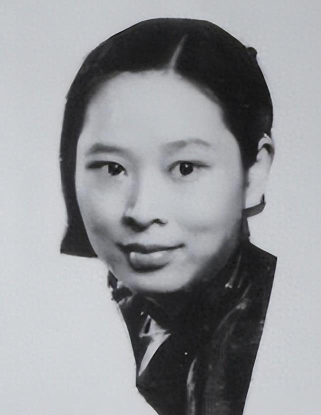 1941年，久别未见的曾宪植推开了叶剑英住处的大门，迎接她的不是熟悉的笑容，而是