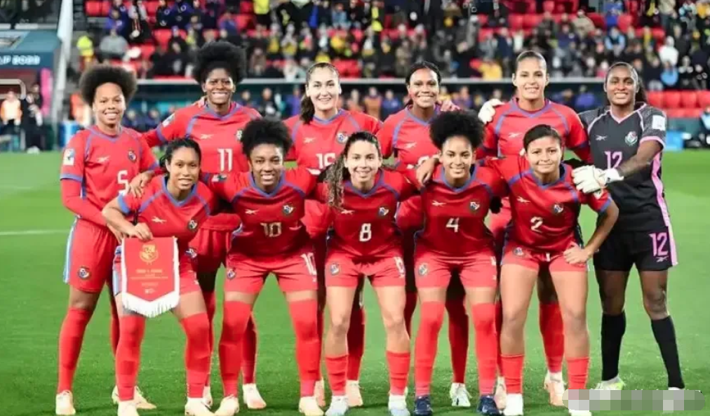 美国女足以1:0战胜巴西夺得金牌，这场比赛带来了五个意想不到的转折！

首先，中