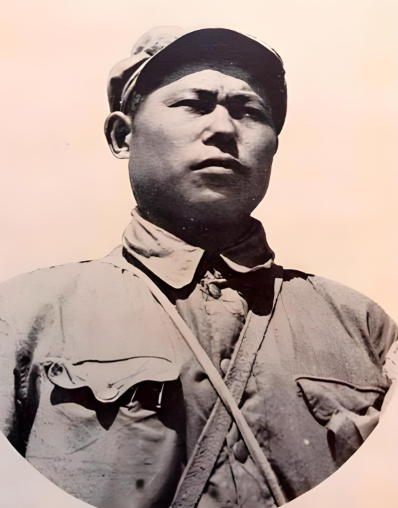 1952年，残军师长李国辉来到曼谷，看到李弥夫妇在这里挥霍无度，就连给服务生的小
