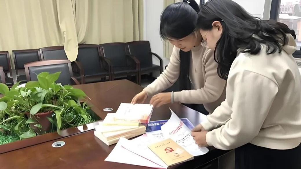 专科生也能端上金饭碗吗，进入体制内有简单的方式