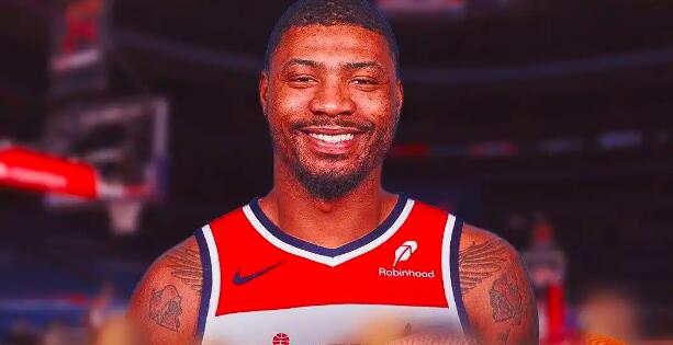 奇才107-99胜篮网。斯马特第四节两次防下沃特福特，助队逆转。赛后斯马特称自己