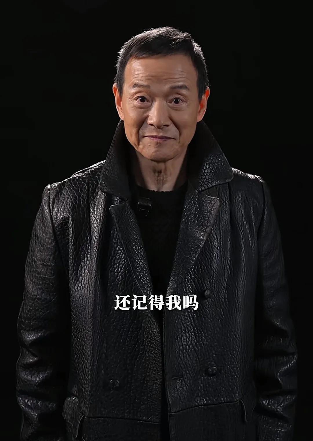 还记得这位演员吗？虽然老了，但气场仍在
最近刷短视频时，无意中发现这位演员开通了