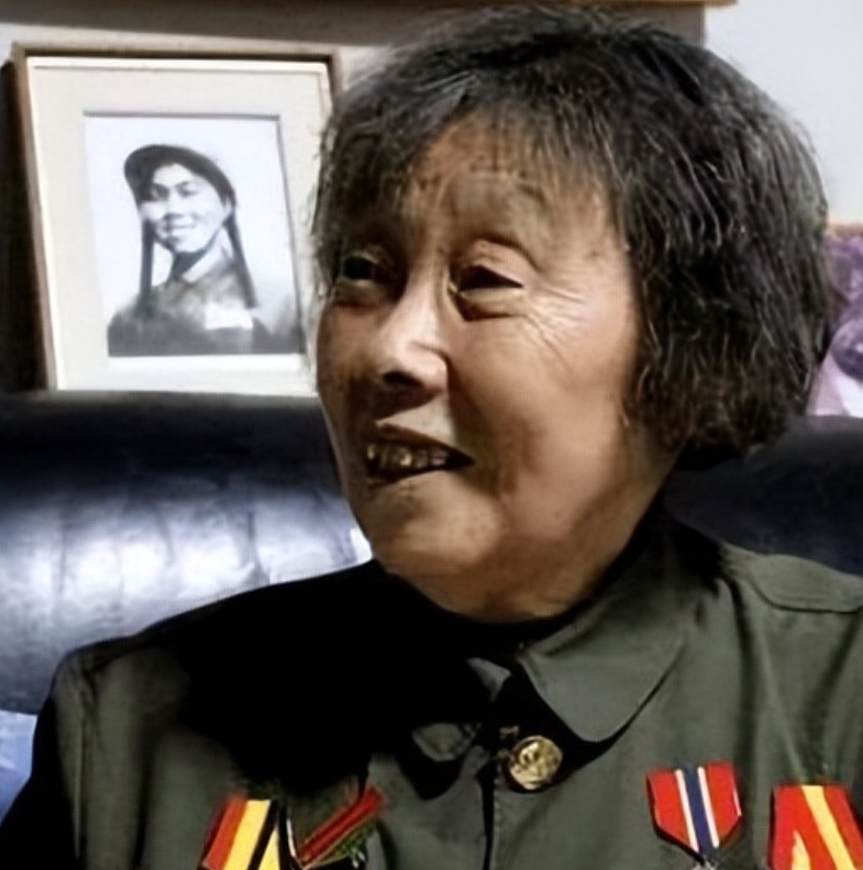 1994年，“英雄儿女”解秀梅脑梗住院，欠了医院30000元治疗费，医院刚下达停