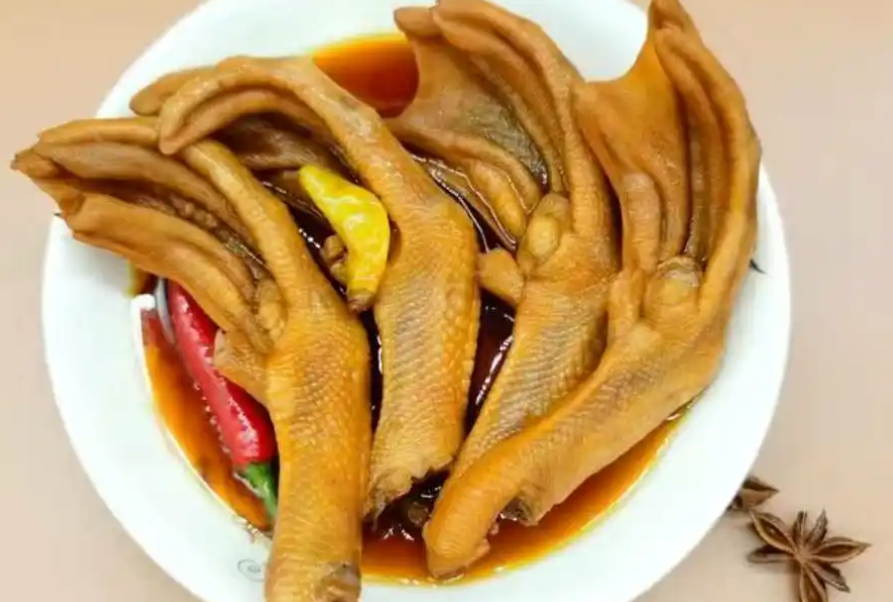 广西酒席和泡爪小零食你更喜欢哪个？