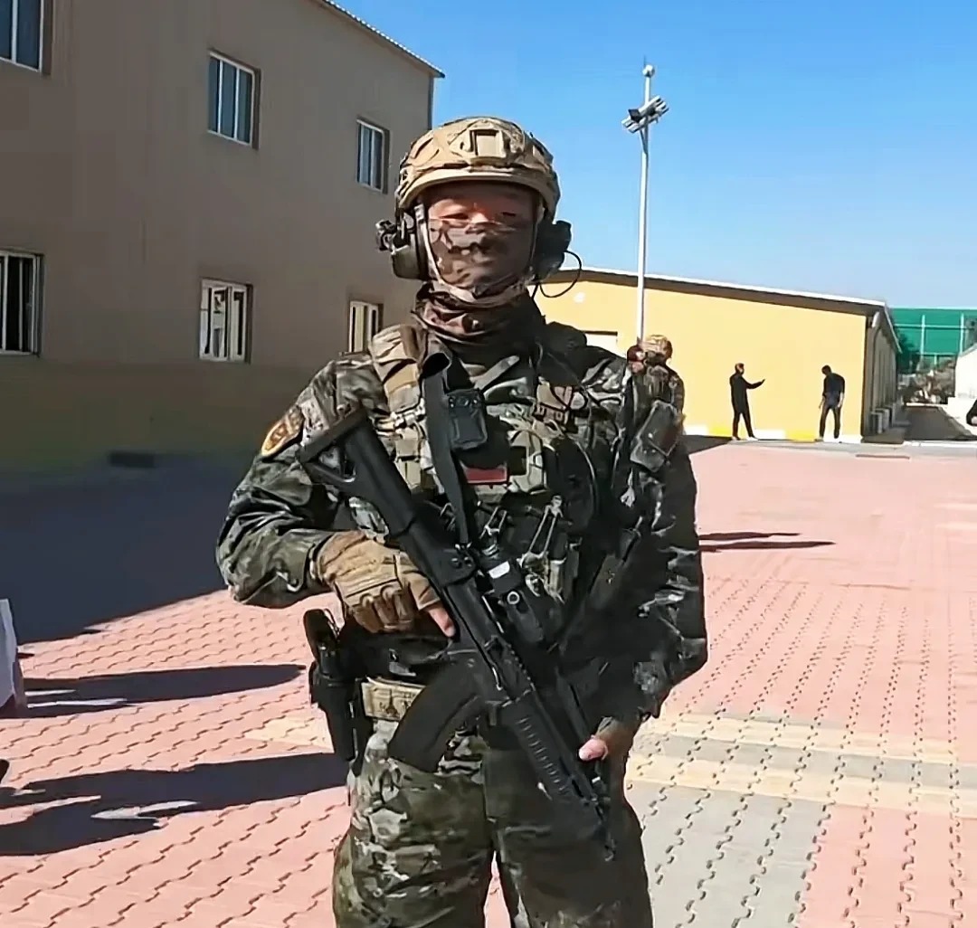 QBZ-192步枪介绍及其优势                         