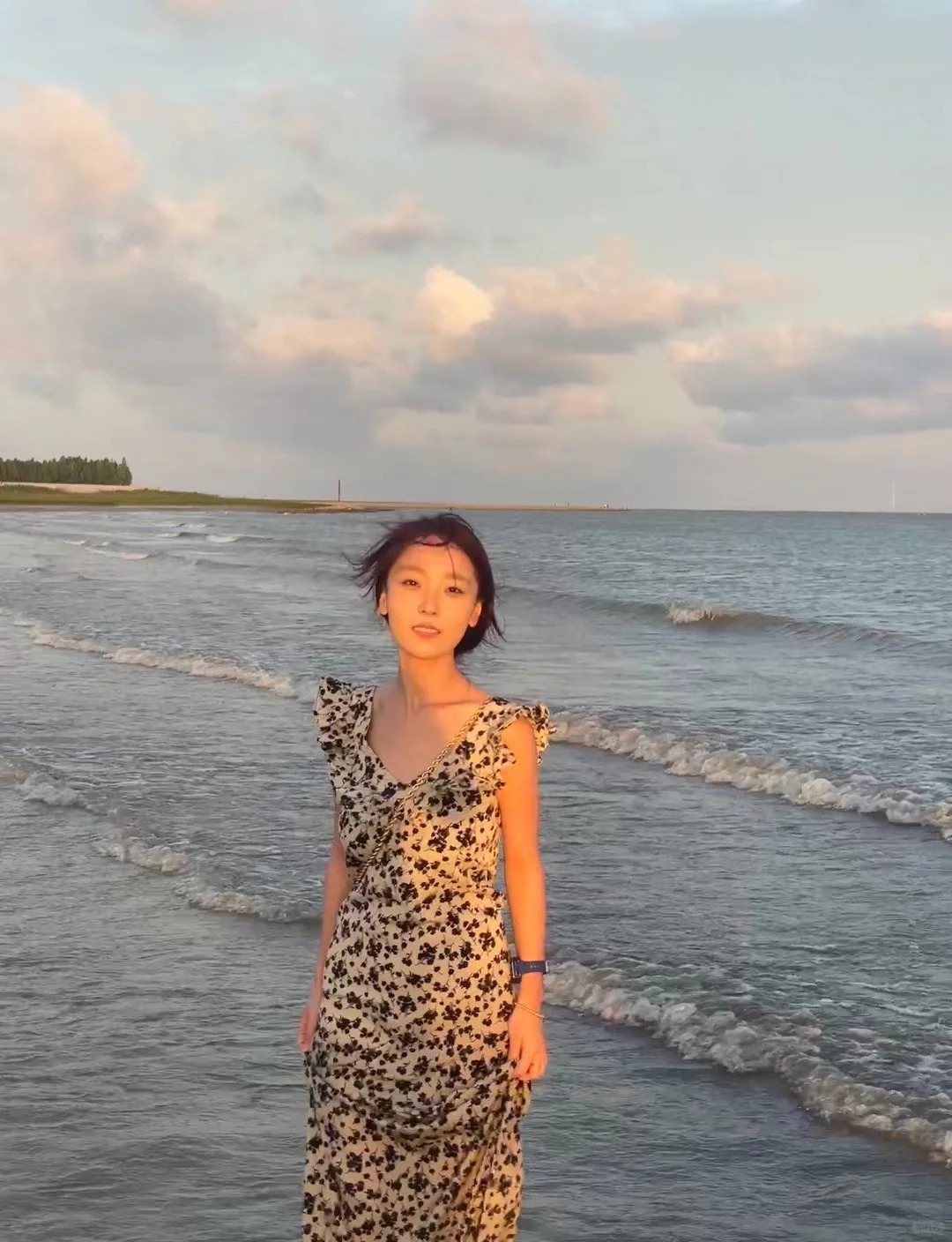 手机拍女朋友这个水平有必要上富士xs10吗
求问家人们7000价位推荐什么相机