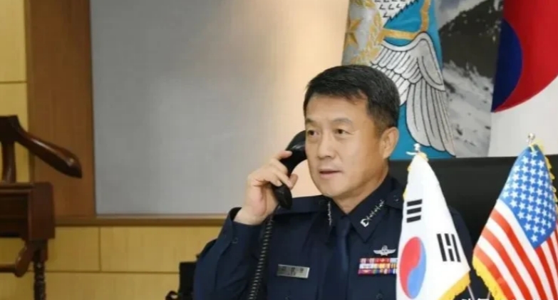 韩国：紧急逮捕首都防卫司令官李镇雨！