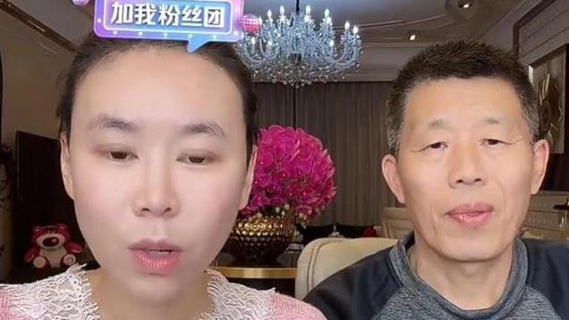 大叔留下来继续照顾吖吖，有一个坏消息，吖吖透露自己的感情史。