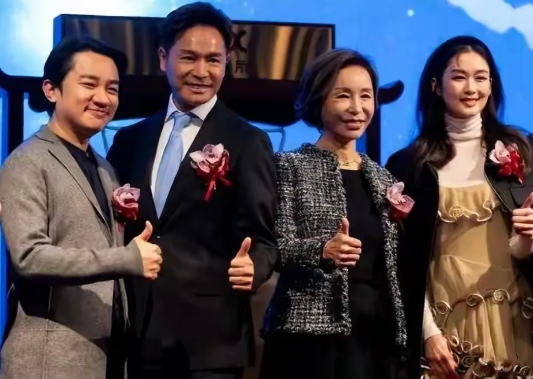 负心汉原来不是演的?

公司上市前踢走妻子，光速离婚。

郭晋安为人的这4点真的