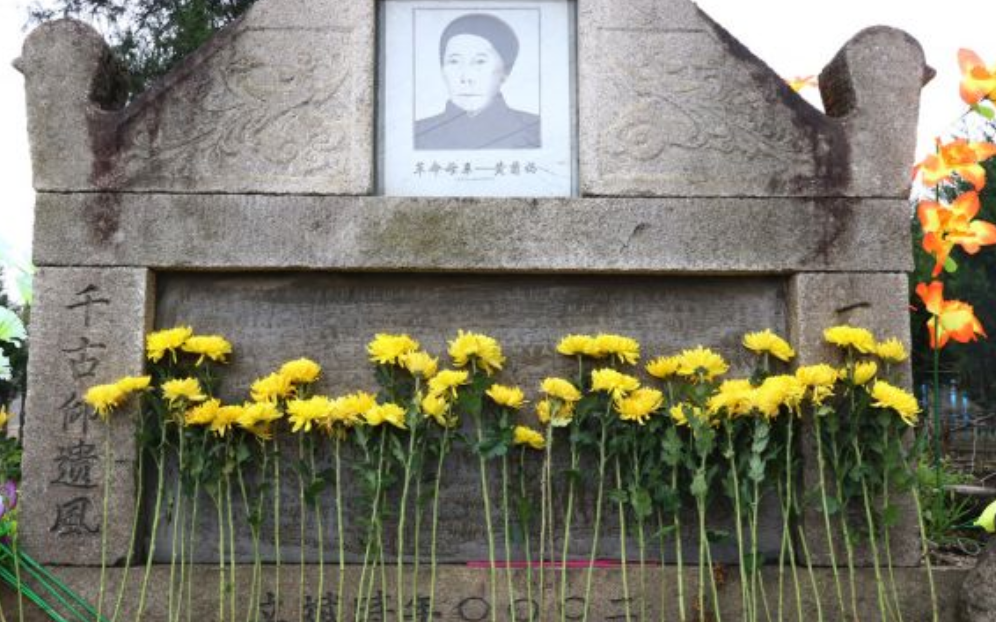 1959年，新中国成立10周年大阅兵，天安门城楼上却登上了一个没有一官半职的普通