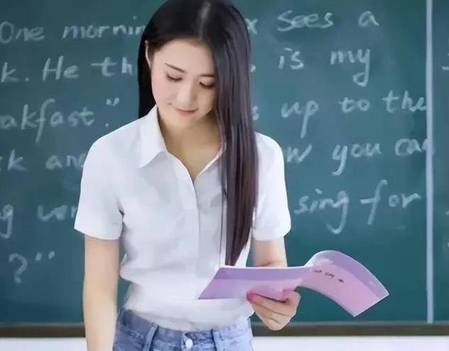 朋友想免费给一年到九年级的孩子讲解几天寒假作业可以吗？
朋友2022年退休，称得