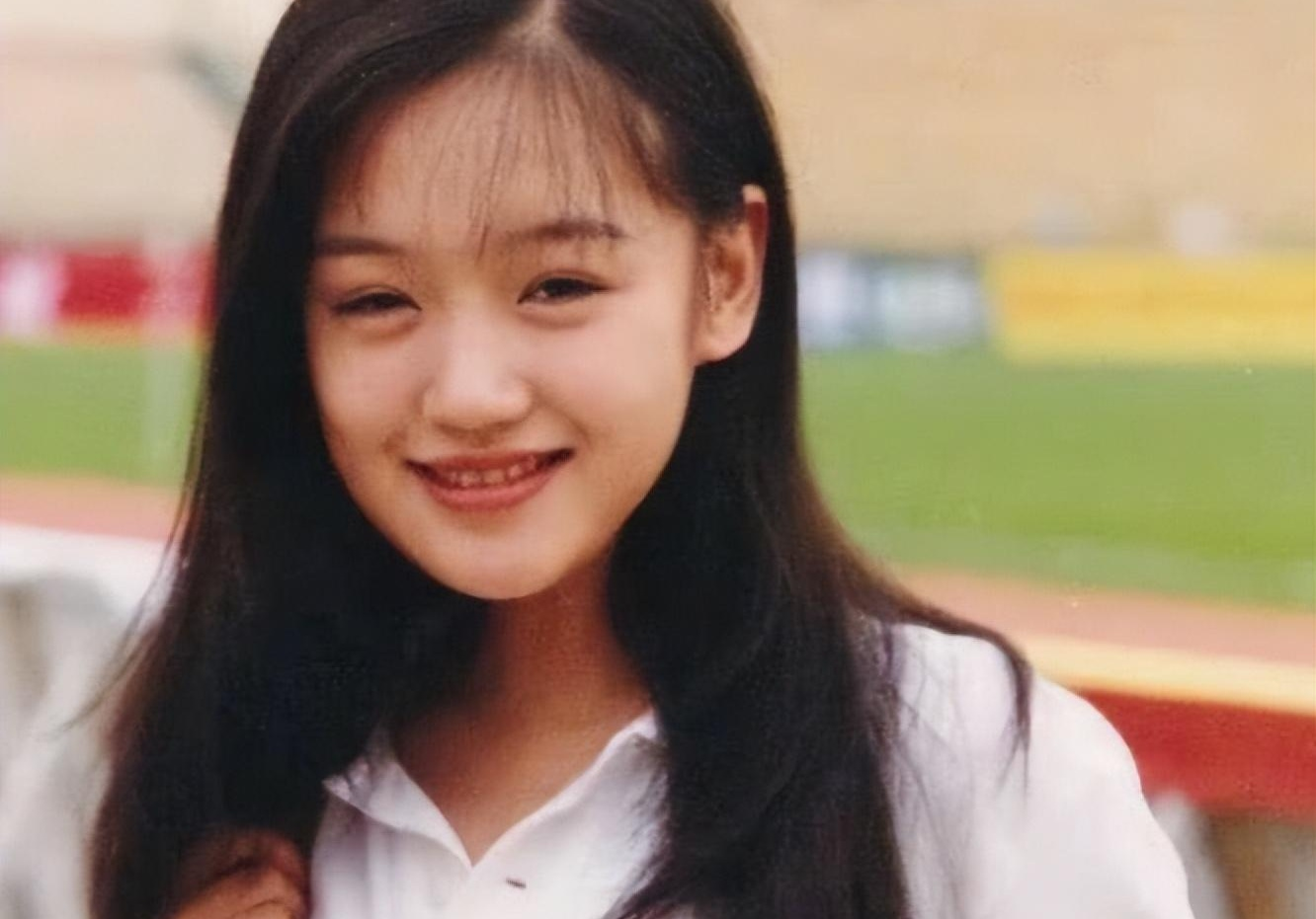 1995年，正在上高二的张译四处打听，怎么能提前高考，得知和自己同样上高二的薛佳