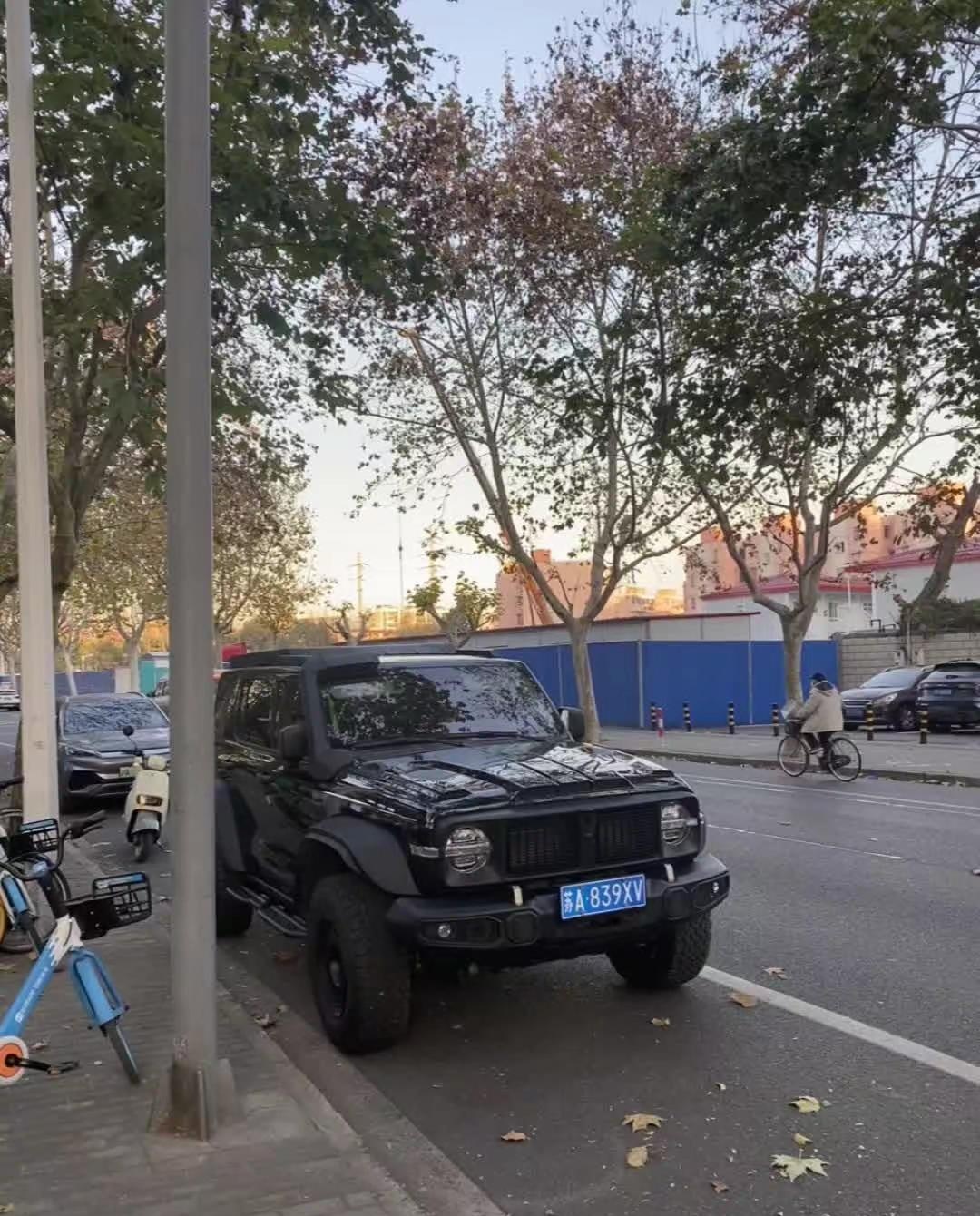 你喜欢的人不一定喜欢你，但你喜欢的车一定会在原地等你